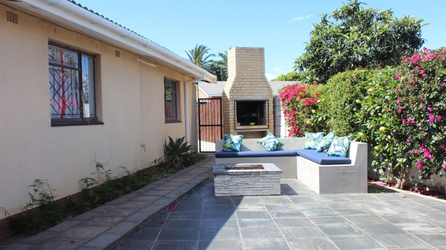 3 Bedroom Property for Sale in Avondale Western Cape
